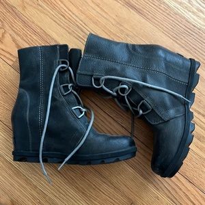 Sorel wedge boots